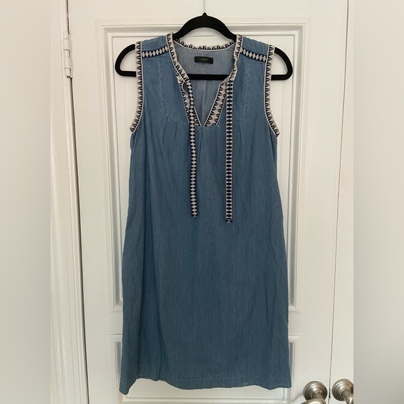 J. Crew 100% Cotton Denim Sleeveless Shift Dress w/ Embroidered Trim Small - Picture 1 of 9